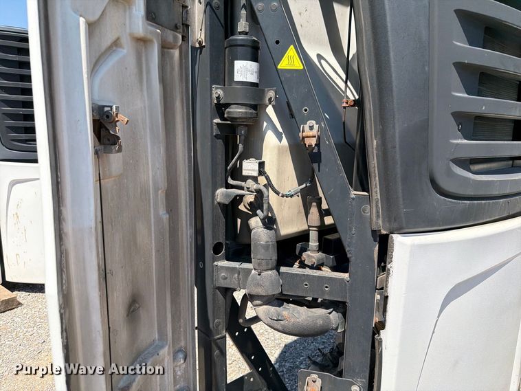 image for item EW8805 Carrier X2 2500A reefer unit
