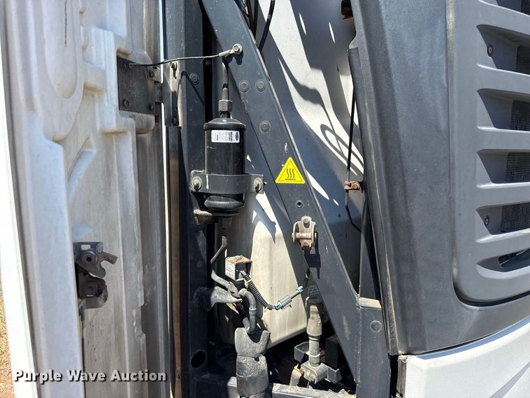 image for item EW8806 Carrier X2 2500A reefer unit
