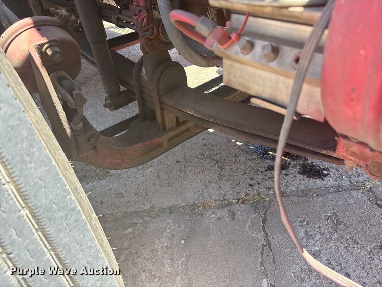 image for item EX0034 2006 Kenworth T800 semi truck