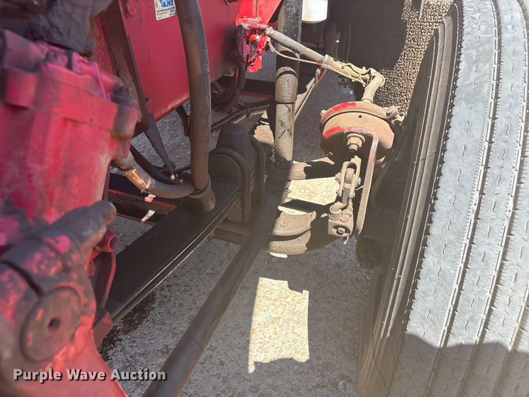 image for item EX0034 2006 Kenworth T800 semi truck