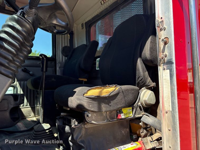 image for item EX0034 2006 Kenworth T800 semi truck