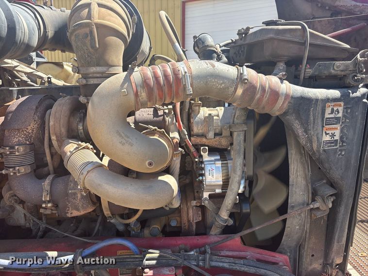 image for item EX0034 2006 Kenworth T800 semi truck
