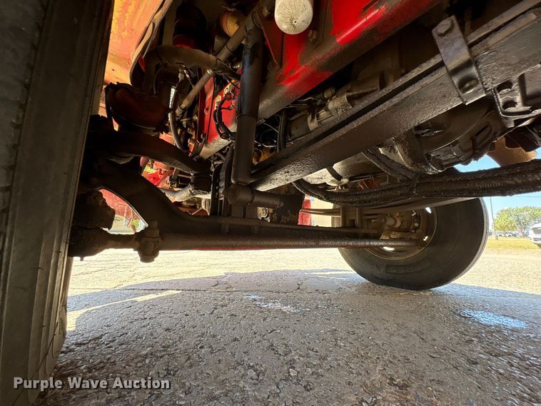 image for item EX0034 2006 Kenworth T800 semi truck