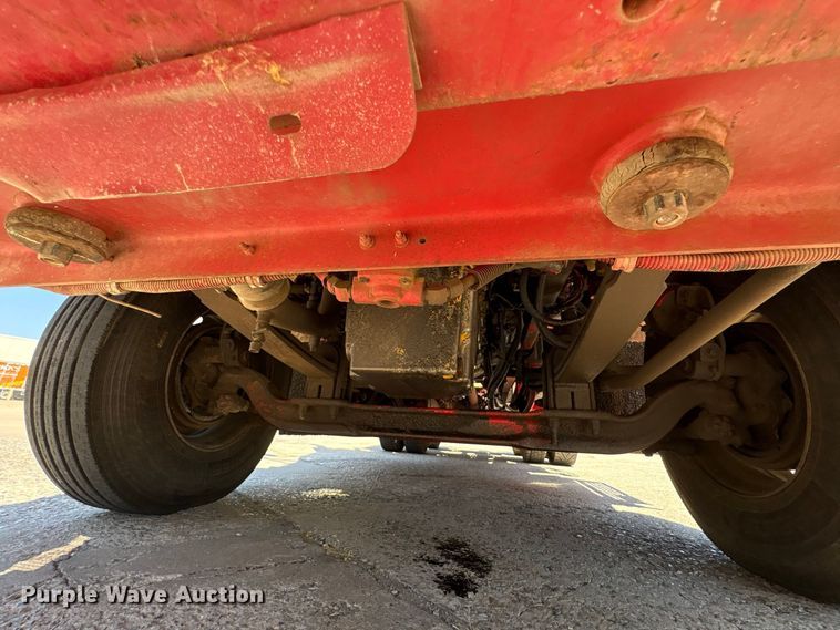 image for item EX0034 2006 Kenworth T800 semi truck