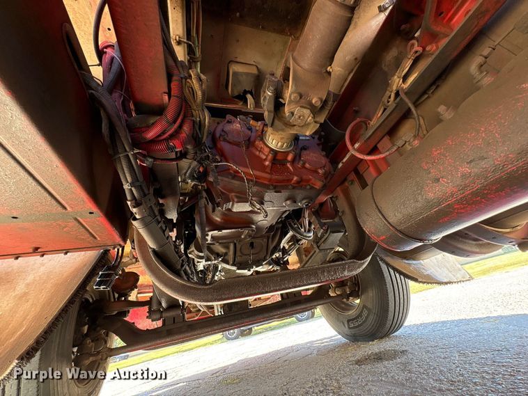 image for item EX0034 2006 Kenworth T800 semi truck