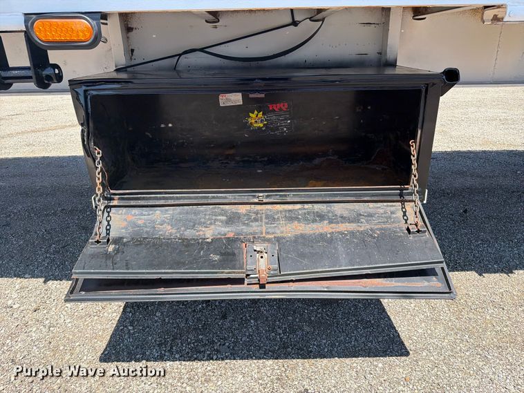 image for item FB5077 1979 Pullman Trailmobile flatbed trailer