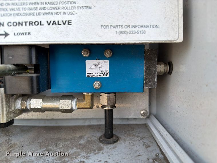 image for item FB5094 2002 Wabash dry van trailer