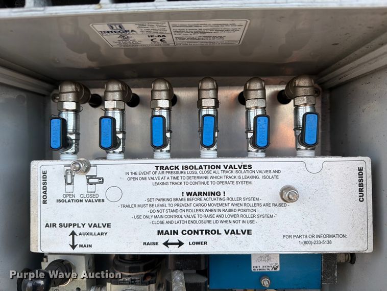 image for item FB5094 2002 Wabash dry van trailer