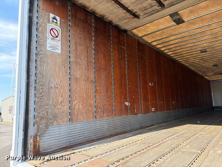 image for item FB5094 2002 Wabash dry van trailer