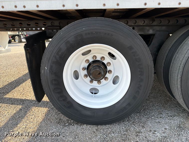 image for item FB5094 2002 Wabash dry van trailer