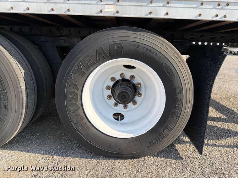 image for item FB5094 2002 Wabash dry van trailer