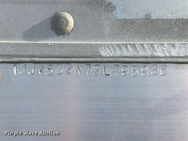 image for item FB5094 2002 Wabash dry van trailer