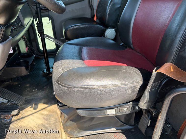 image for item FB5096 2014 Peterbilt 337 truck cab and chassis