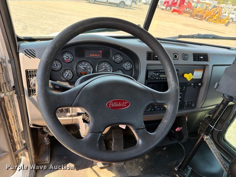 image for item FB5096 2014 Peterbilt 337 truck cab and chassis