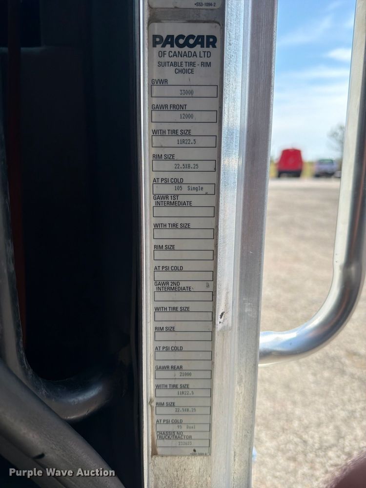 image for item FB5096 2014 Peterbilt 337 truck cab and chassis
