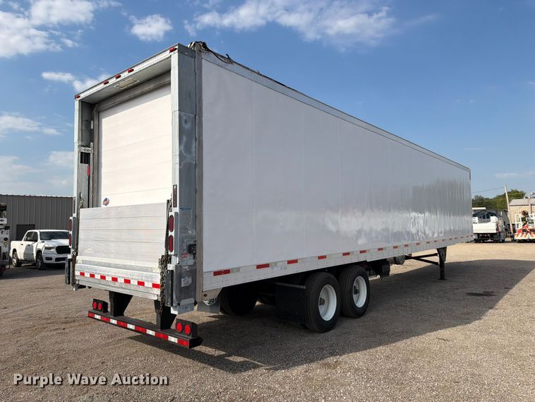 image for item FB5099 2021 Utility VS2RA refrigerated van trailer