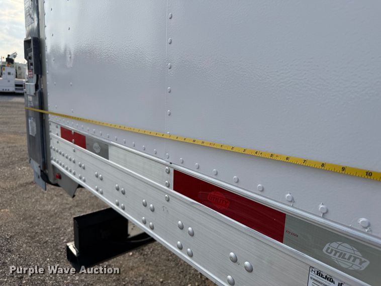 image for item FB5099 2021 Utility VS2RA refrigerated van trailer