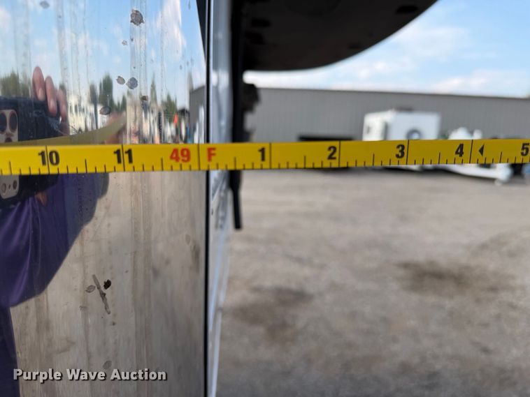 image for item FB5099 2021 Utility VS2RA refrigerated van trailer