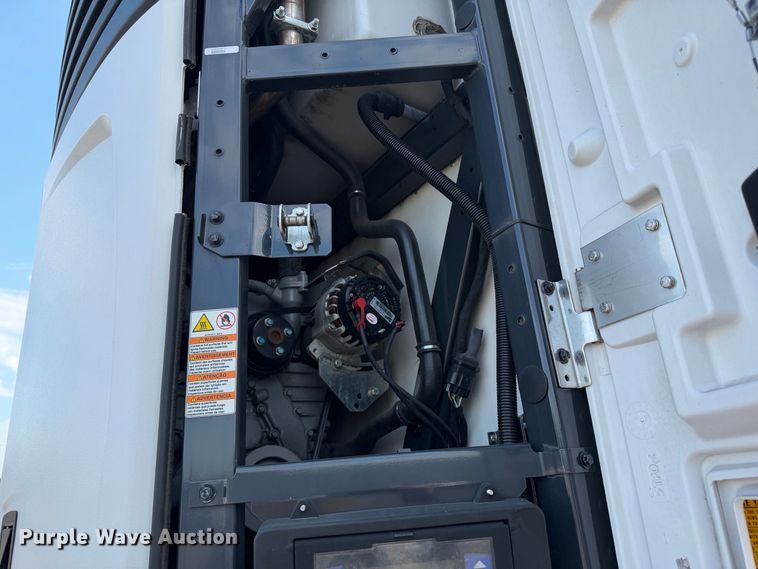 image for item FB5099 2021 Utility VS2RA refrigerated van trailer