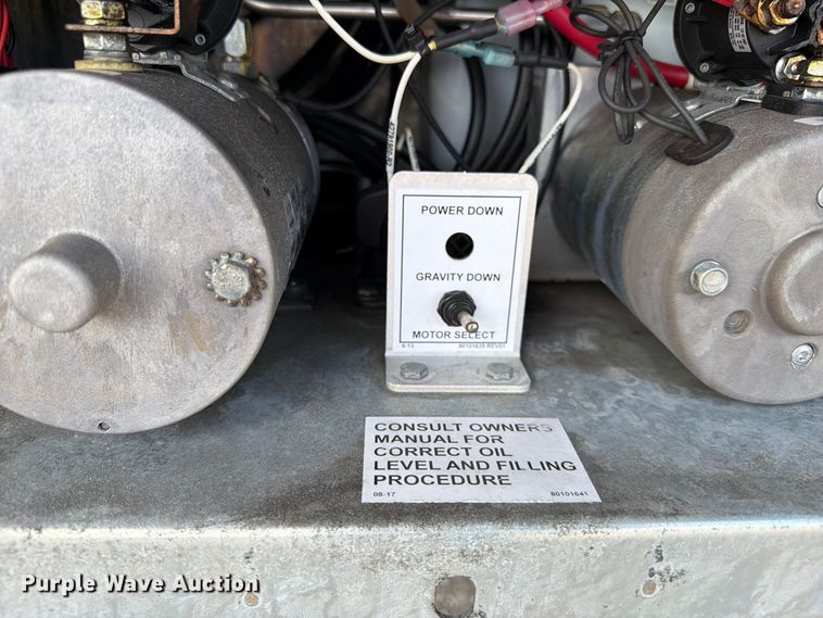 image for item FB5099 2021 Utility VS2RA refrigerated van trailer