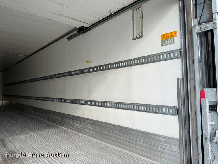 image for item FB5099 2021 Utility VS2RA refrigerated van trailer