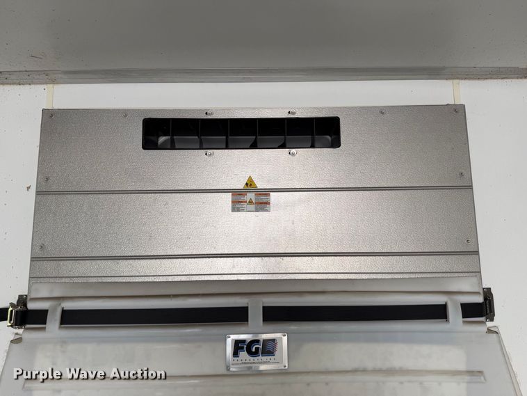 image for item FB5099 2021 Utility VS2RA refrigerated van trailer