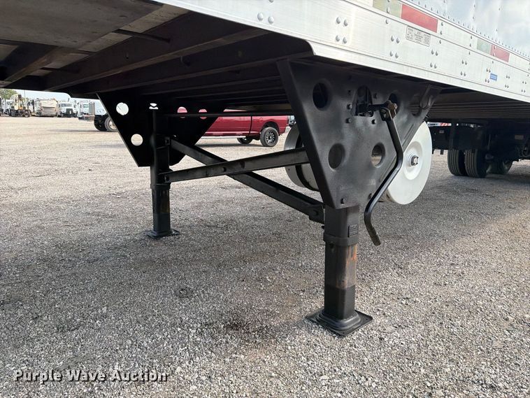 image for item FB5099 2021 Utility VS2RA refrigerated van trailer