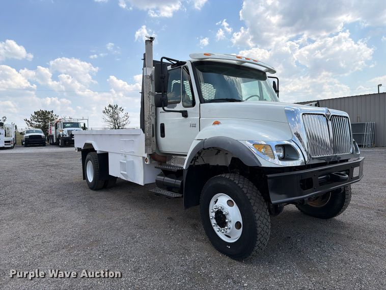 image for item FB5104 2006 International WorkStar 7300 flatbed truck