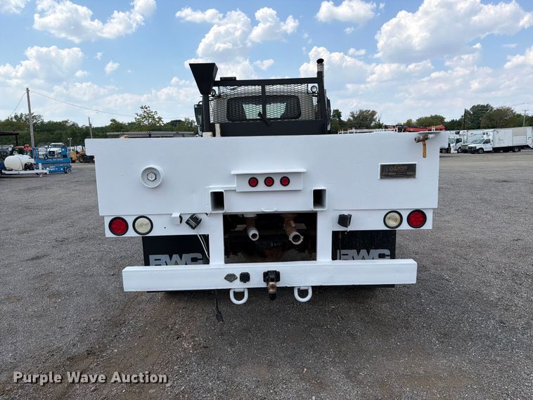 image for item FB5104 2006 International WorkStar 7300 flatbed truck