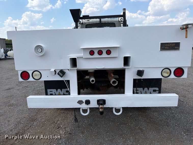 image for item FB5104 2006 International WorkStar 7300 flatbed truck