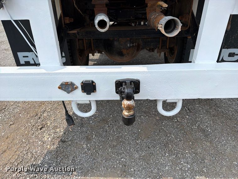image for item FB5104 2006 International WorkStar 7300 flatbed truck