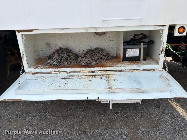 image for item FB5104 2006 International WorkStar 7300 flatbed truck