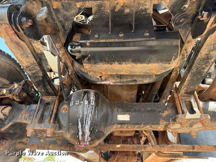 image for item FB5104 2006 International WorkStar 7300 flatbed truck