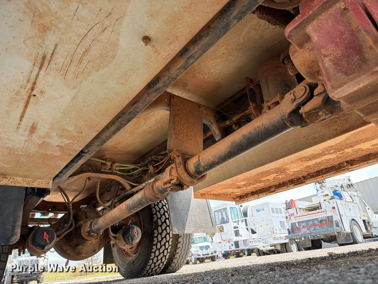 image for item FB5104 2006 International WorkStar 7300 flatbed truck