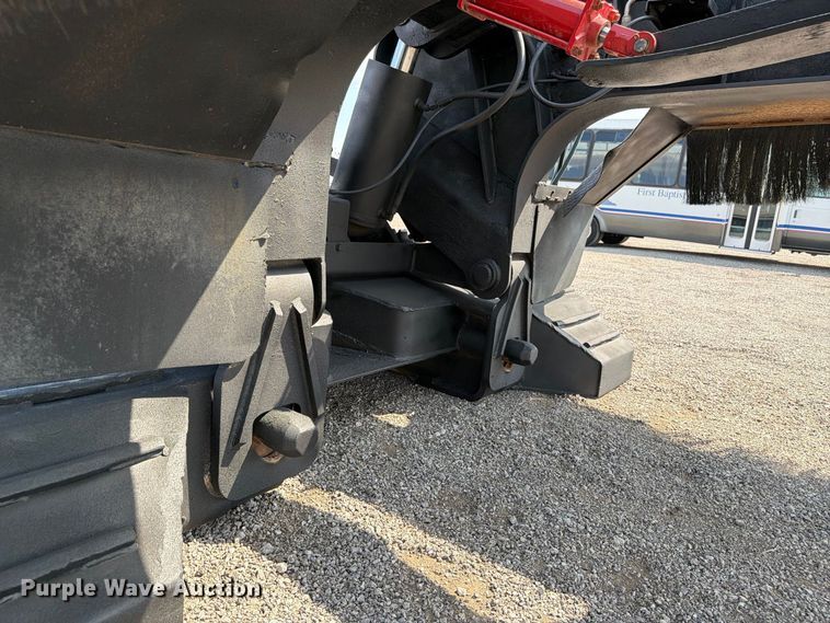 image for item FB5105 2011 Kaufman lowboy equipment trailer