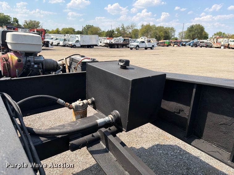 image for item FB5105 2011 Kaufman lowboy equipment trailer