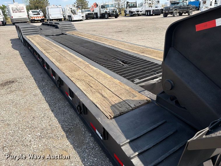 image for item FB5105 2011 Kaufman lowboy equipment trailer