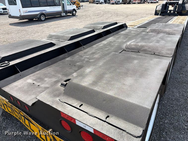 image for item FB5105 2011 Kaufman lowboy equipment trailer