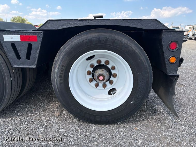 image for item FB5105 2011 Kaufman lowboy equipment trailer