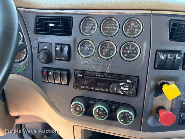 image for item FB5116 2015 Peterbilt 567 semi truck