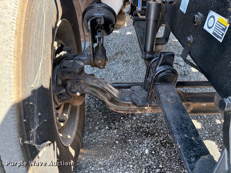 image for item FB5116 2015 Peterbilt 567 semi truck