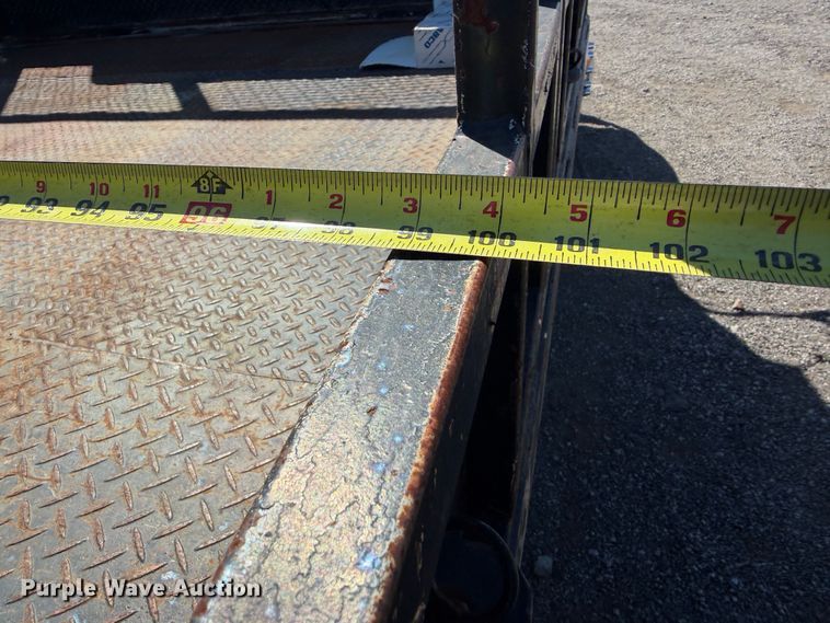 image for item FB5125 2011 Peterbilt 337 flatbed truck