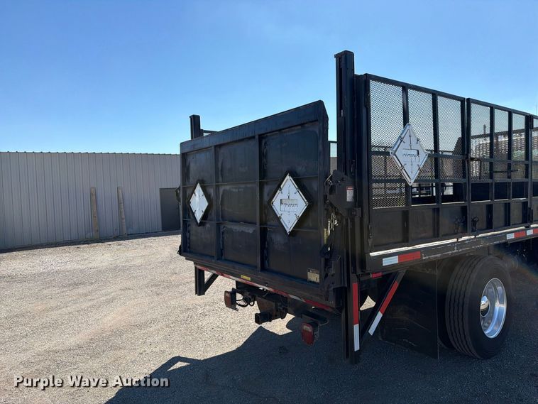 image for item FB5125 2011 Peterbilt 337 flatbed truck