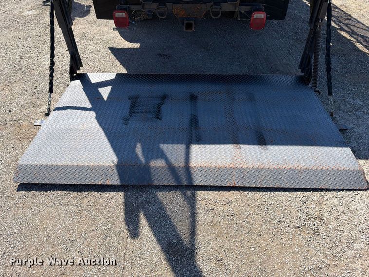 image for item FB5125 2011 Peterbilt 337 flatbed truck
