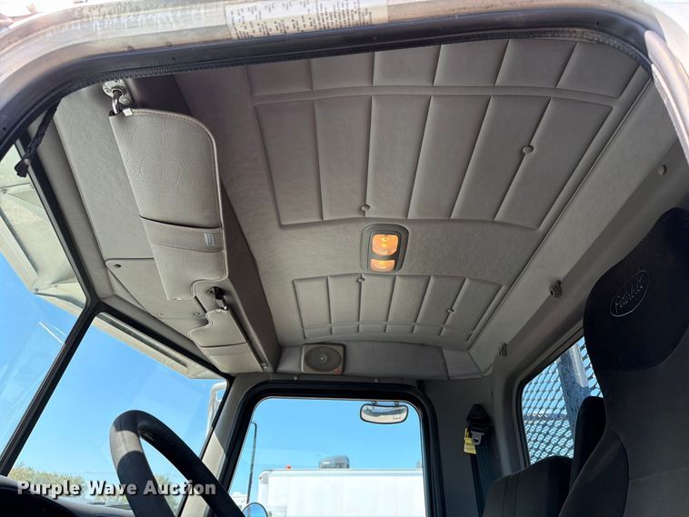 image for item FB5125 2011 Peterbilt 337 flatbed truck