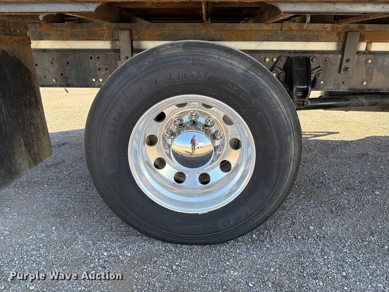 image for item FB5125 2011 Peterbilt 337 flatbed truck