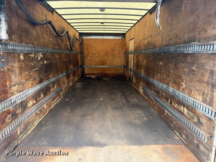 image for item FC3250 2012 Freightliner Business Class M2 box truck