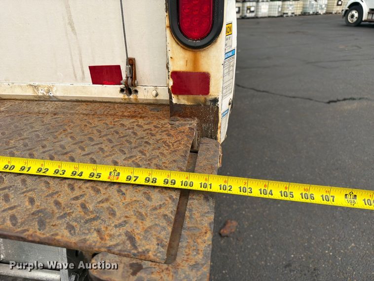 image for item FC3250 2012 Freightliner Business Class M2 box truck