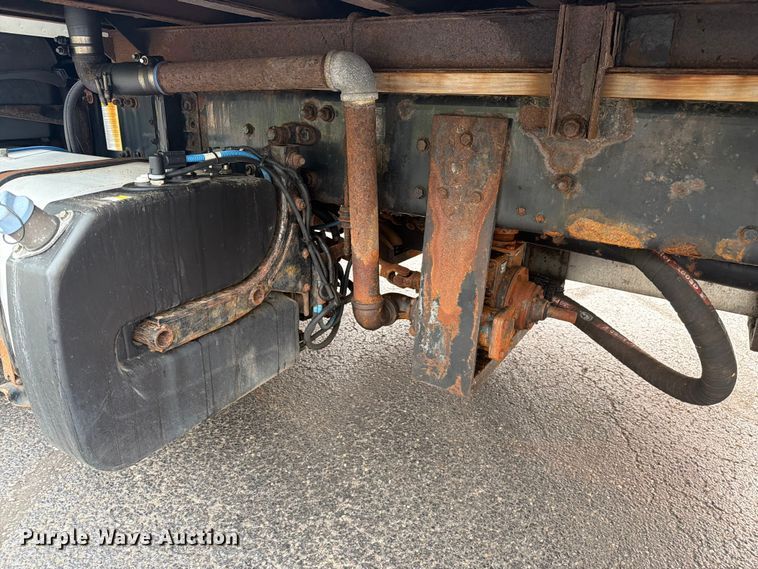 image for item FC3250 2012 Freightliner Business Class M2 box truck