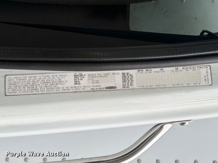 image for item FC3250 2012 Freightliner Business Class M2 box truck